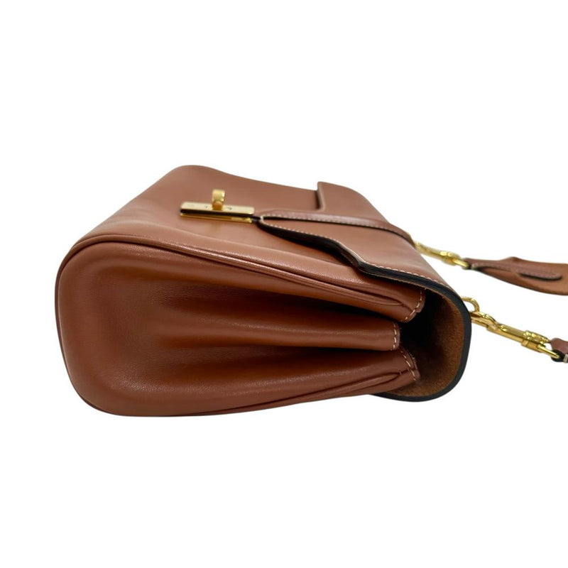 【CELINE/セリーヌ】 ティーン ソフト16 ショルダーバッグ レザー ブラウン レディース【中古】【真子質店】【BL】




【IYMox】