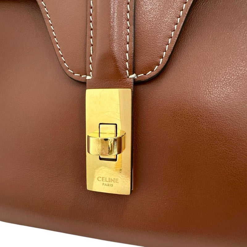 【CELINE/セリーヌ】 ティーン ソフト16 ショルダーバッグ レザー ブラウン レディース【中古】【真子質店】【BL】




【IYMox】