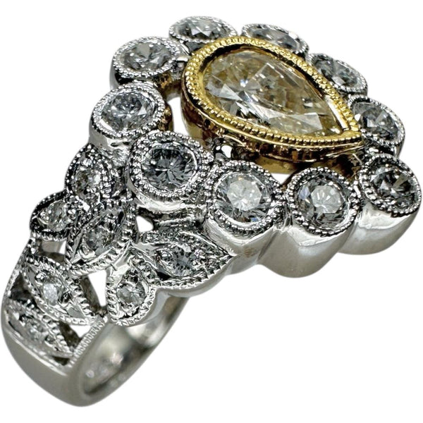 12号 中央ダイヤモンド 0.38ct その他ダイヤモンド 0.48ct リング・指輪 K18WGホワイトゴールド 18金/K18YGイエローゴールド 18金 6.8g レディース
【中古】【真子質店】【NN】




【IIMaMa】