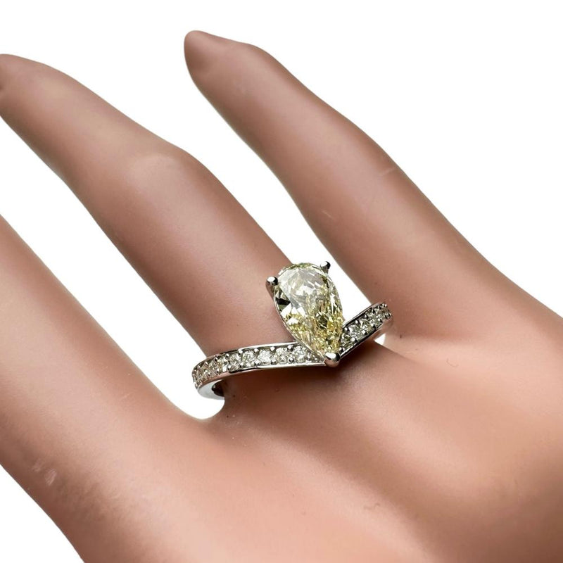 13号 ダイヤモンド(LY-SI2) 0.914ct ダイヤモンド 計0.20ct リング・指輪 Pt900プラチナ 4.5g レディース
【中古】【真子質店】【NN】




【SDY】