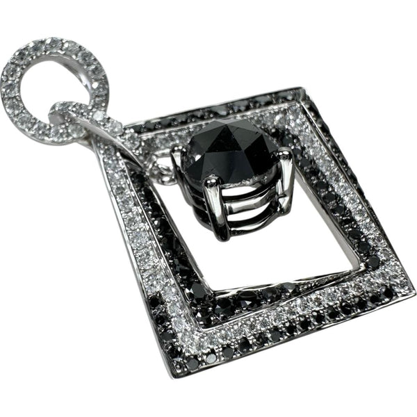 ブラックダイヤモンド 計1.07ct ダイヤモンド 計0.77ct ペンダントトップ K18WGホワイトゴールド 18金 3.8g レディース
【中古】【真子質店】【NN】




【YYx】