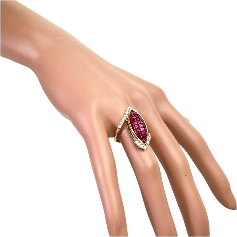 15号 ミステリーセッティングルビー 3.52ct ダイヤモンド 0.54ct リング・指輪 K18ゴールド 18金 7.4g レディース
【中古】【真子質店】【NN】




【IMoKMa】