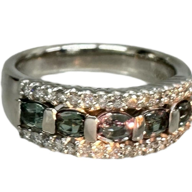 12.5号 アレキサンドライト 0.58ct ダイヤモンド 0.24ct リング・指輪 Pt900プラチナ 8.1g レディース
【中古】【真子質店】【NN】




【MixMa】