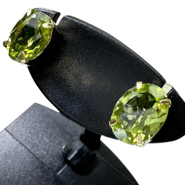 ペリドット 1.20×2ct ピアス K18ゴールド 18金 1.3g レディース
【中古】【真子質店】【NN】




【IMoS】