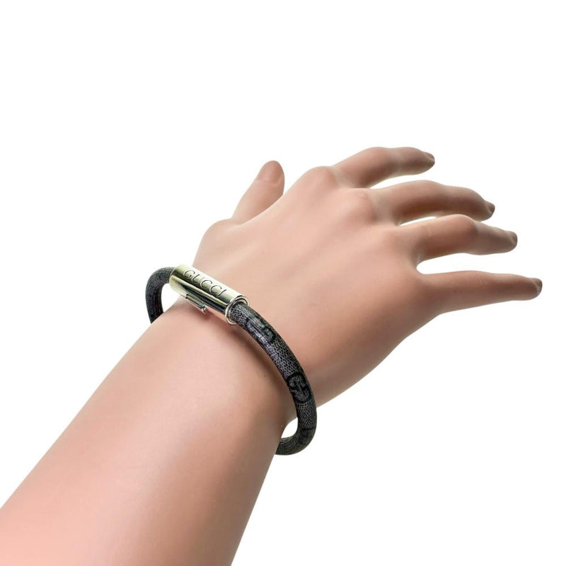 【GUCCI/グッチ】 GGスプリーム ブレスレット PVC/メタル 13.0g 17cm グレー レディース
【中古】【真子質店】【GD】




【IMox】