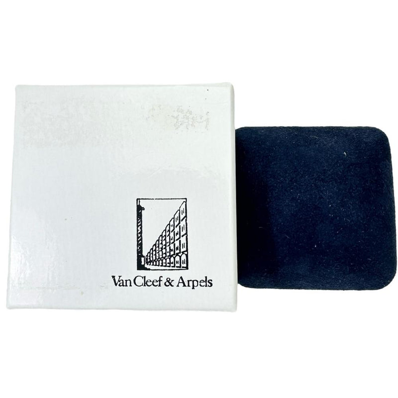 10号【Van Cleef & Arpels/ヴァンクリーフ＆アーペル】 トレフル カボションルビー 0.43ct ダイヤモンド 0.43ct リング・指輪 K18ゴールド 18金 5.1g レディース
【中古】【真子質店】【BL】




【DMaTMa】