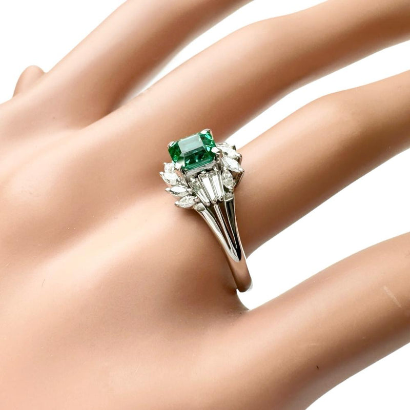 16号 エメラルド 0.90ct ダイヤモンド 0.53ct リング・指輪 Pt900プラチナ 4.8g レディース
【中古】【真子質店】【NN】




【IMoSMo】