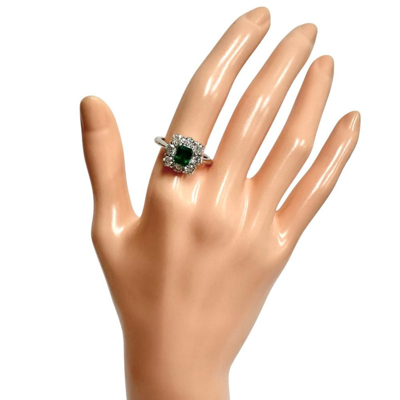 12.5号 エメラルド 0.80ct ダイヤモンド 計1.18ct リング・指輪 Pt900プラチナ 7.3g レディース
【中古】【真子質店】【NN】




【IMiIMo】