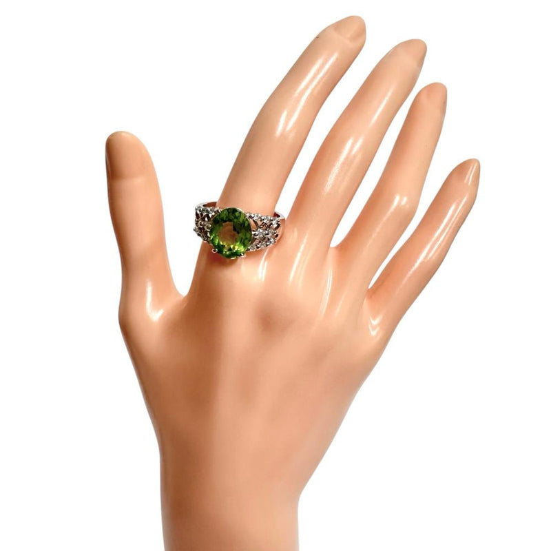 19号 ペリドット 4.16ct ダイヤモンド 計0.42ct リング・指輪 K18WGホワイトゴールド 18金 7.3g レディース
【中古】【真子質店】【NN】




【IxTMa】