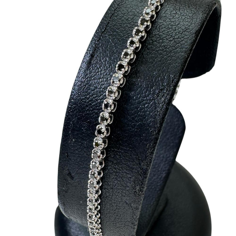 ブラックダイヤモンド 1.00ct ブレスレット K18WGホワイトゴールド 18金 3.8g 17.0cm レディース
【中古】【真子質店】【NN】




【MoxY】