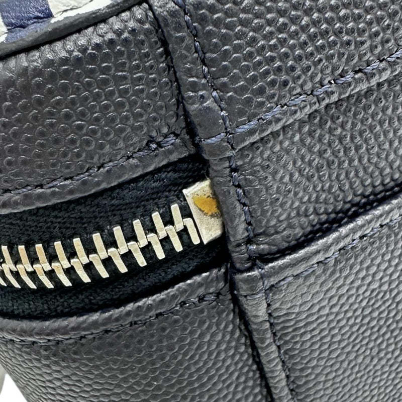 【CHANEL/シャネル】 CCフィリグリー カード/シール有 チェーンショルダー バニティ ハンドバッグ キャビアスキン ネイビー/ホワイト レディース【中古】【真子質店】【BL】




【MaMoxx】