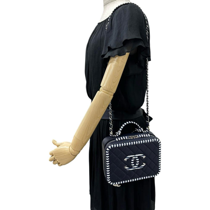 【CHANEL/シャネル】 CCフィリグリー カード/シール有 チェーンショルダー バニティ ハンドバッグ キャビアスキン ネイビー/ホワイト レディース【中古】【真子質店】【BL】




【MaMoxx】