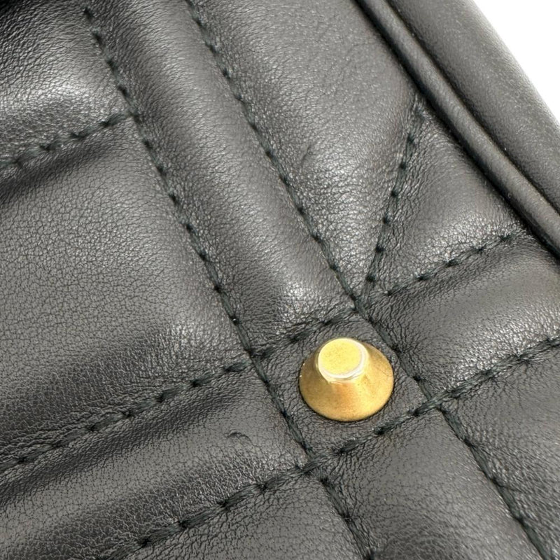 【GUCCI/グッチ】 キルティング スタッズ GGマーモント 443497 ショルダーバッグ レザー ブラック レディース【中古】【真子質店】【BL】




【YMox】