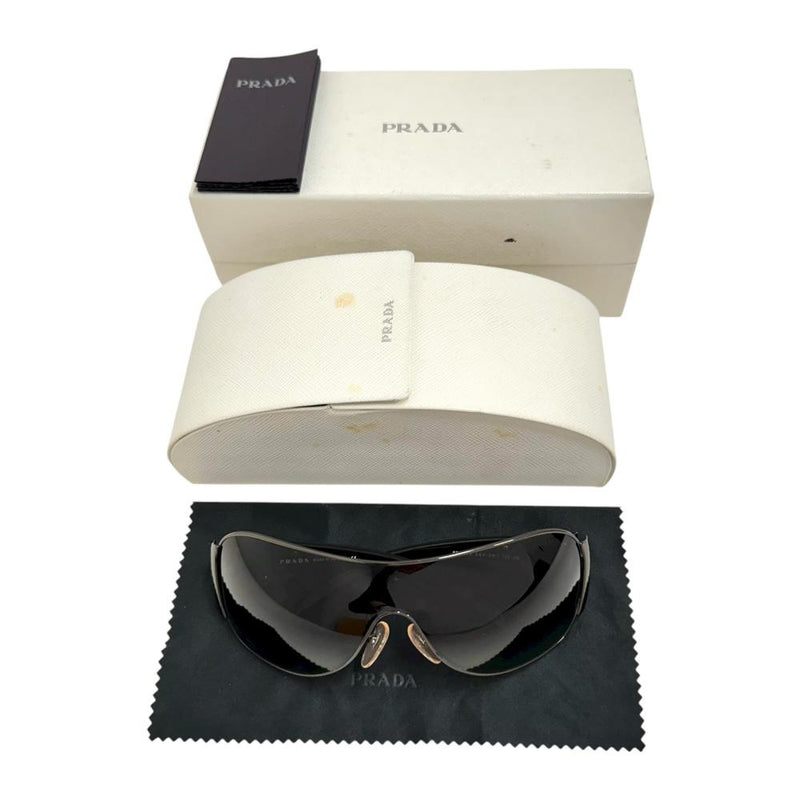 【PRADA/プラダ】 三角プレート サングラス サングラス プラスチック ブラック ユニセックス【中古】【真子質店】【GD】




【Dx】
