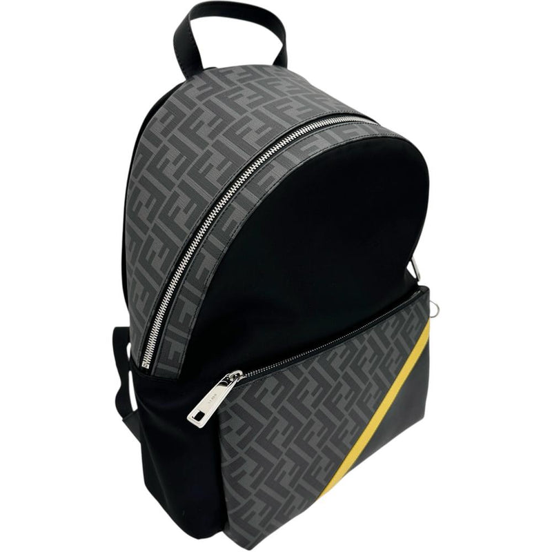 【FENDI/フェンディ】 7VZ042 リュック・デイパック レザー/ナイロン ダイアゴナル ズッカ柄/ブラック/グレー レディース【中古】【真子質店】【BL】




【IxDMo】