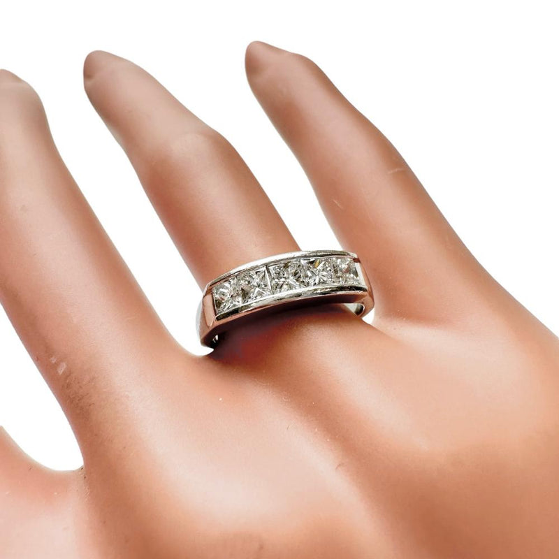 13号 一文字 ダイヤモンド 計1.00ct リング・指輪 Pt900プラチナ 6.4g レディース
【中古】【真子質店】【NN】




【DKx】