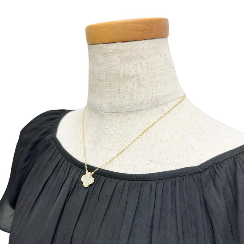【Van Cleef & Arpels/ヴァンクリーフ＆アーペル】 ホワイトシェル ネックレス ヴィンテージアルハンブラ K18ゴールド 18金 5.1g 42cm レディース
【中古】【真子質店】【GD】




【TSKx】