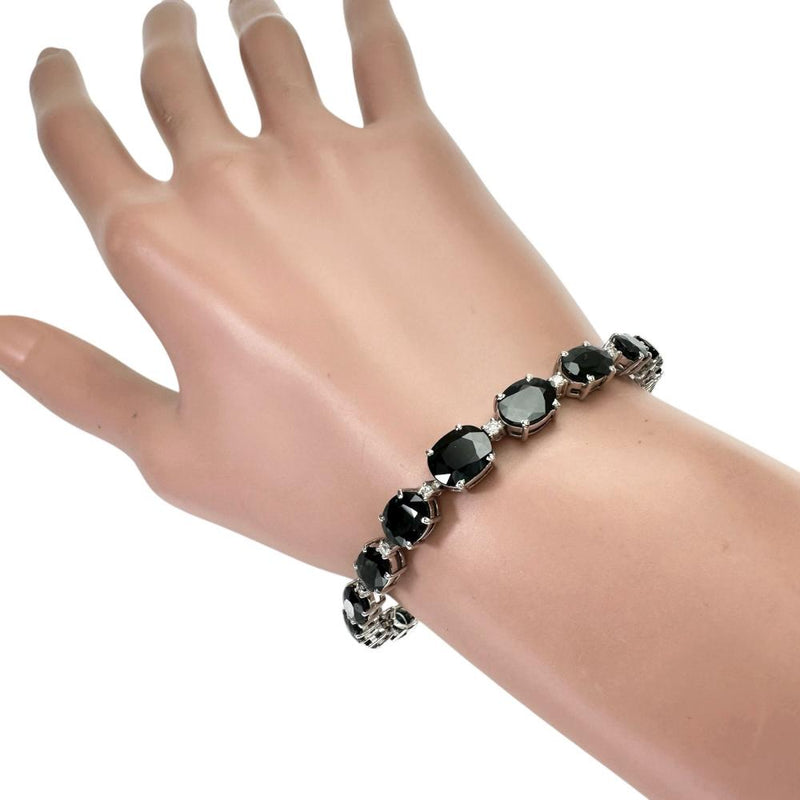 サファイア 計19.74ct ダイヤモンド 計0.40ct ブレスレット K18WGホワイトゴールド 18金 14.9g 17.2cm レディース
【中古】【真子質店】【NN】




【TMiYx】