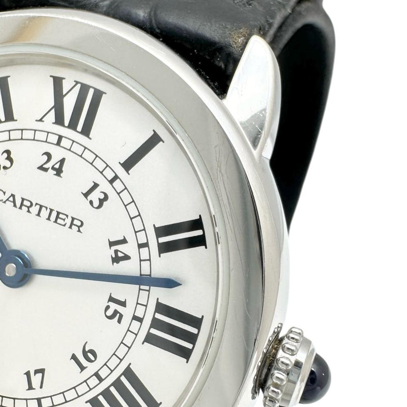 【CARTIER/カルティエ】 ロンドソロSM W6700155 保証書/ギャラ付き　電池交換済み 腕時計 ステンレススチール/レザー クオーツ シルバー文字盤/ブラックレザー レディース
【中古】【真子質店】【GD】




【ITxx】