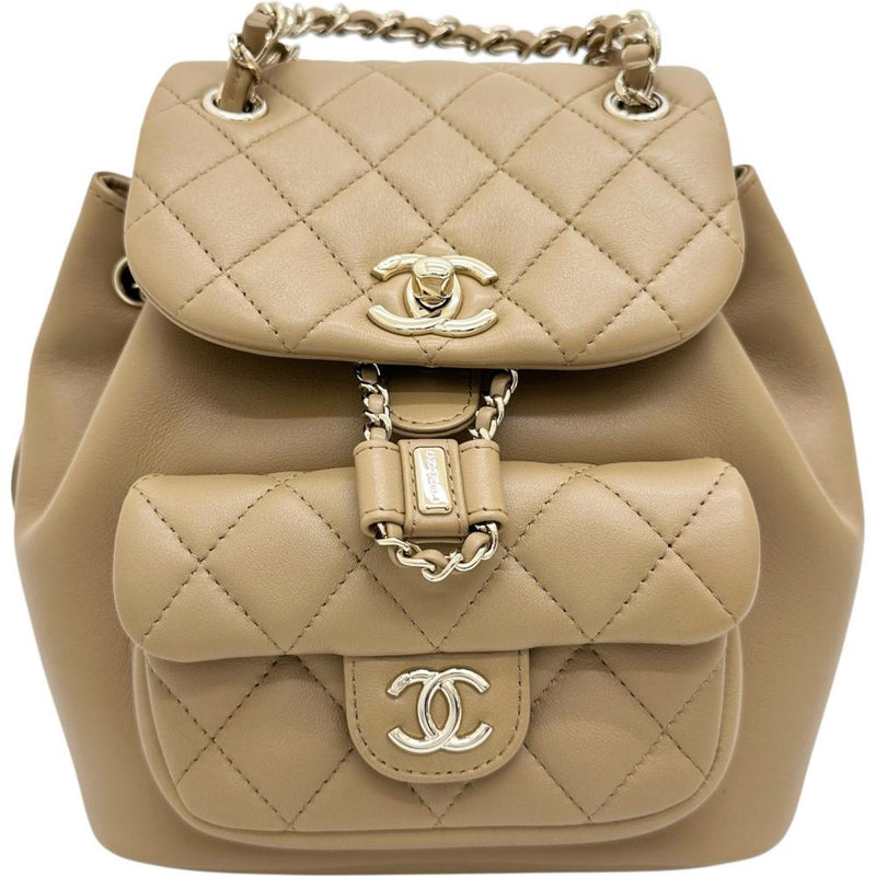 【CHANEL/シャネル】 AS2908 マトラッセ スモール バックパック リュック・デイパック シリアルプレート ラムスキン ベージュ レディース【中古】【真子質店】【BL】




【MoMaxx】