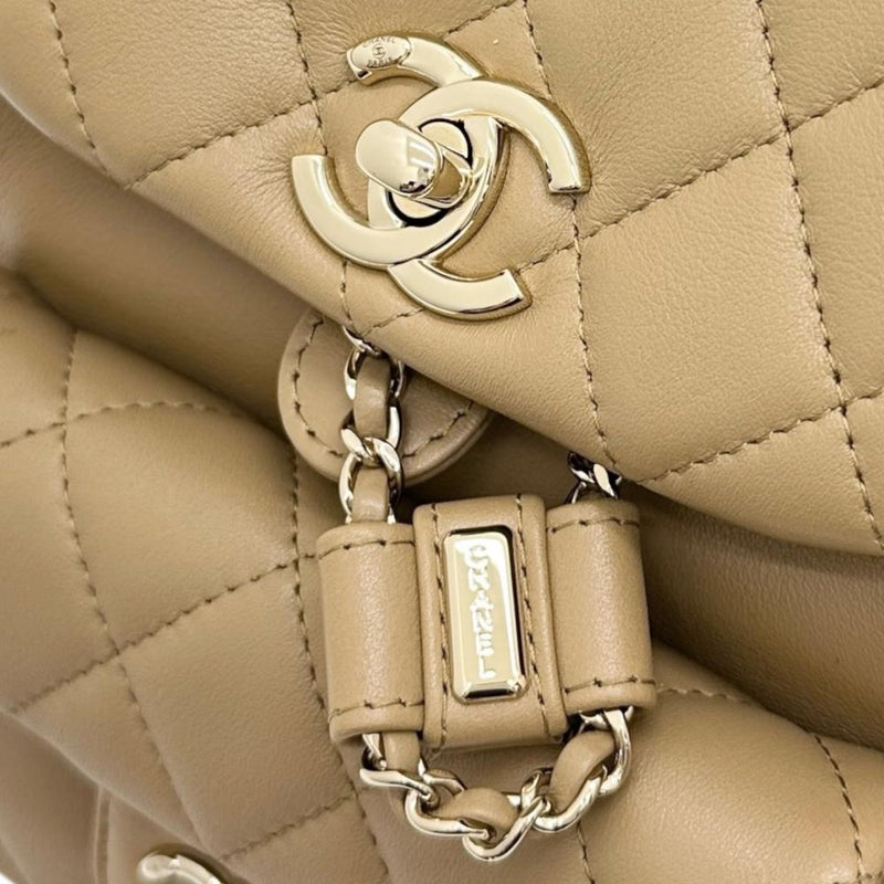 【CHANEL/シャネル】 AS2908 マトラッセ スモール バックパック リュック・デイパック シリアルプレート ラムスキン ベージュ レディース【中古】【真子質店】【BL】




【MoMaxx】