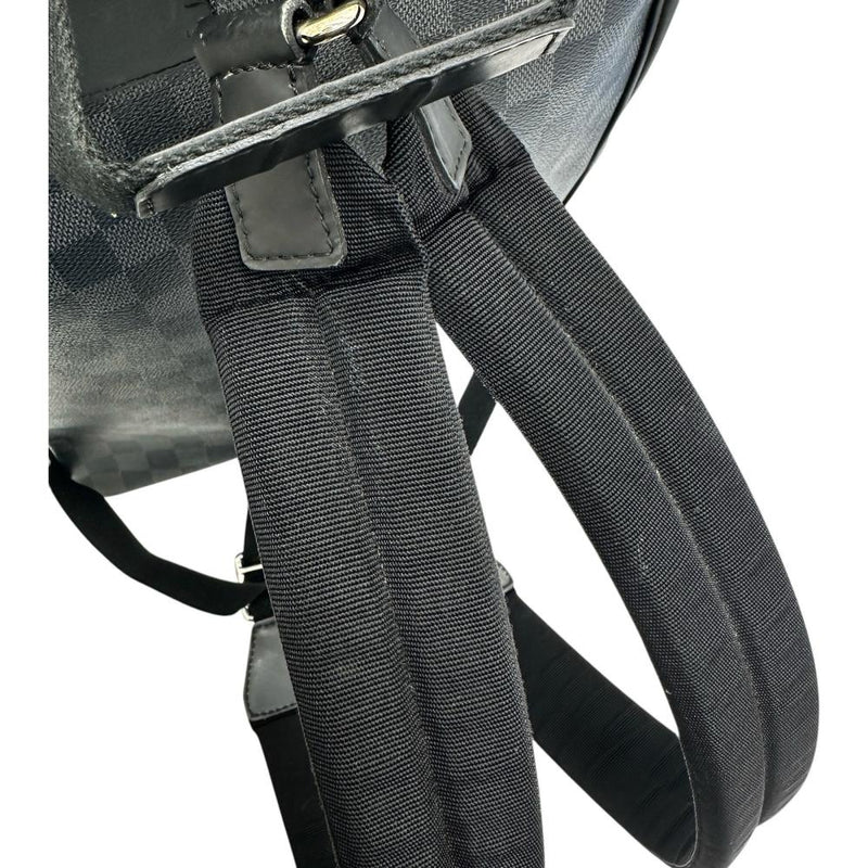 【LOUIS VUITTON/ルイ・ヴィトン】 ジョッシュ クリストファー ネメス バックパック ダミエグラフィット N41712 リュック・デイパック PVC ブラック メンズ【中古】【真子質店】【BL】




【IMaKMo】