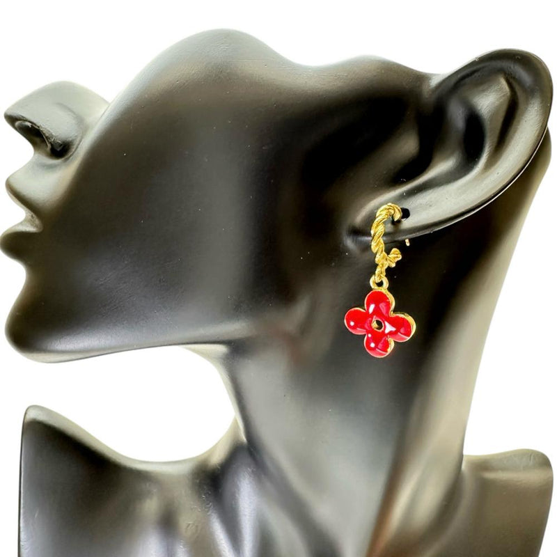 【LOUIS VUITTON/ルイ・ヴィトン】 ハート 花/フラワーモチーフ ピアス ブークル ドレイユ スウィート モノグラム GP 8.5g M65370 レディース
【中古】【真子質店】【GD】




【TMoMi】