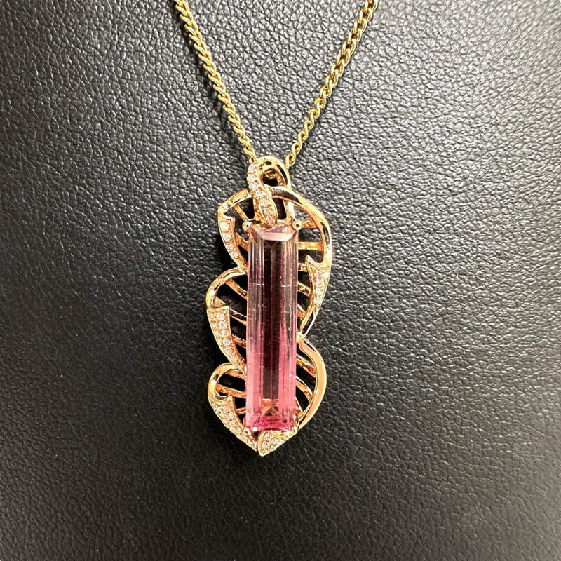 バイカラートルマリン 2.50ct ダイヤモンド 計0.069ct ペンダントトップ K18ゴールド 18金 2.8g レディース
【中古】【真子質店】【NN】




【DTS】