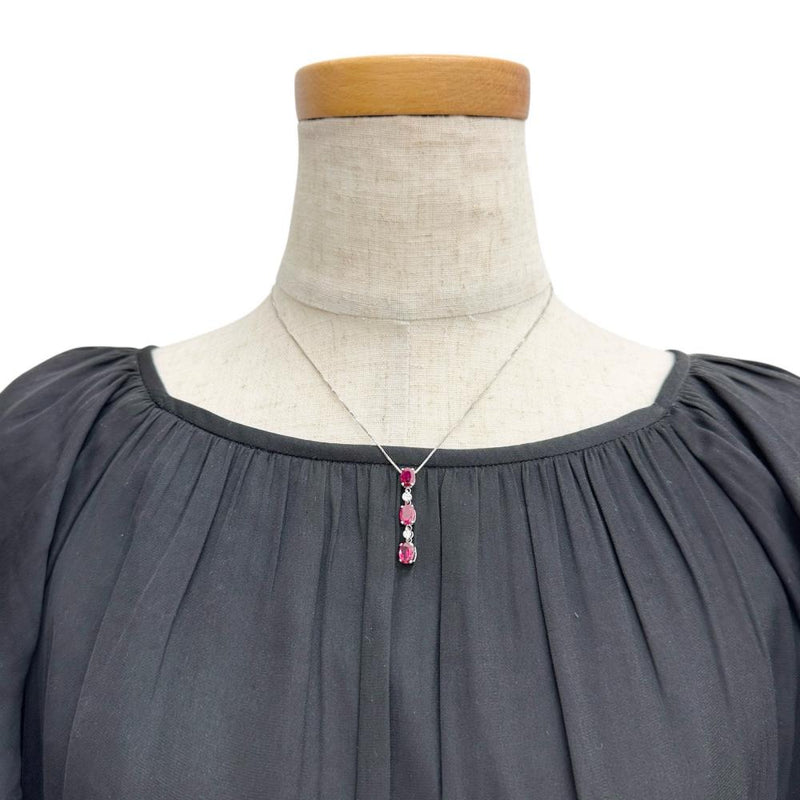 ルビー 0.65/0.68/0.79ct ダイヤモンド 0.15ct ネックレス Pt900プラチナ/Pt850プラチナ 4.6g 40cm レディース
【中古】【真子質店】【NN】




【IIxx】