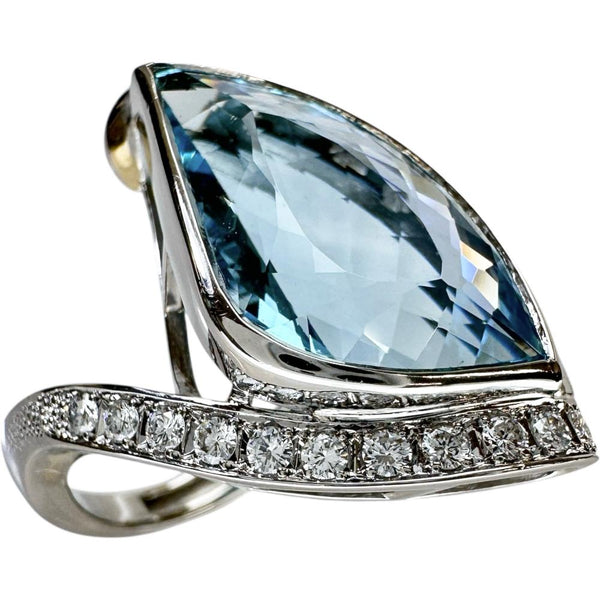 15号 アクアマリン 10.24ct ダイヤモンド 0.28ct リング・指輪 Pt900プラチナ 15.2g レディース
【中古】【真子質店】【NN】




【TMoYMa】