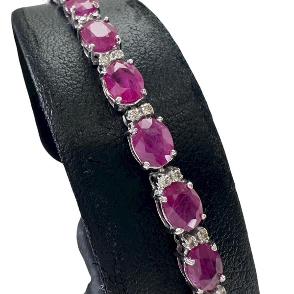 ルビー 計10.0ct ダイヤモンド 計0.40ct ブレスレット K18WGホワイトゴールド 18金 8.4g 17.5cm レディース
【中古】【真子質店】【NN】




【ITMiK】