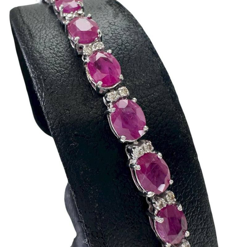 ルビー 計10.0ct ダイヤモンド 計0.40ct ブレスレット K18WGホワイトゴールド 18金 8.4g 17.5cm レディース
【中古】【真子質店】【NN】




【ITMiK】