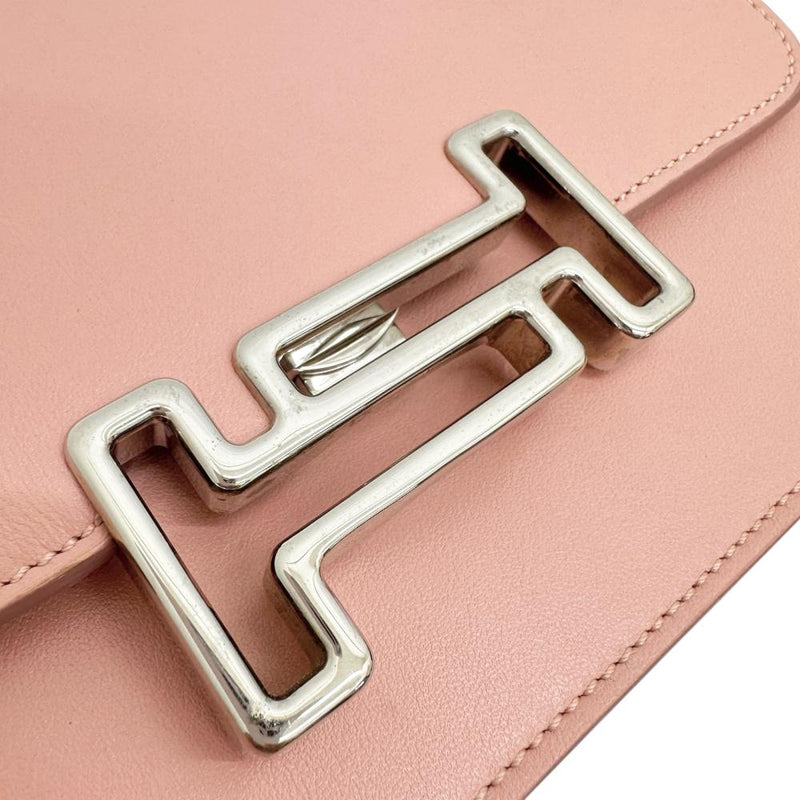 【TOD’S/トッズ】 ダブルT チェーンショルダーバッグ ショルダーバッグ レザー ピンクレザー/シルバー金具 レディース【中古】【真子質店】【BL】




【MoSD】
