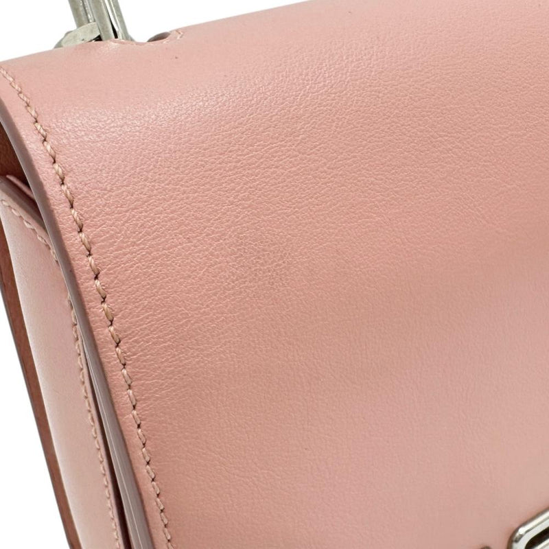 【TOD’S/トッズ】 ダブルT チェーンショルダーバッグ ショルダーバッグ レザー ピンクレザー/シルバー金具 レディース【中古】【真子質店】【BL】




【MoSD】