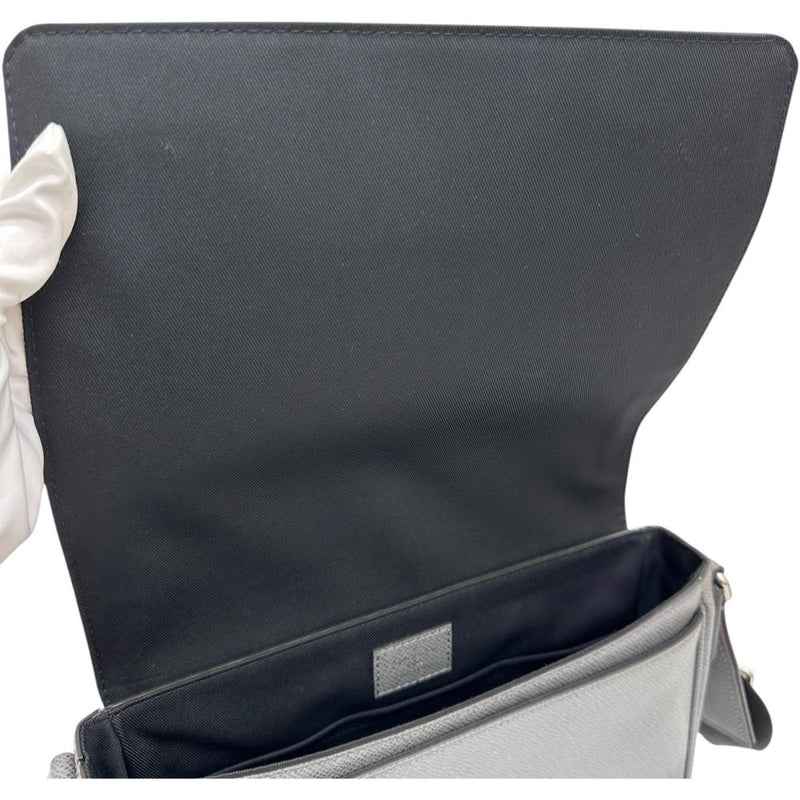 【LOUIS VUITTON/ルイ・ヴィトン】 ディストリクトPM NV3 タイガ M30851 ショルダーバッグ レザー グラシエ（グレー） メンズ【中古】【真子質店】【BL】




【IMaMoMa】