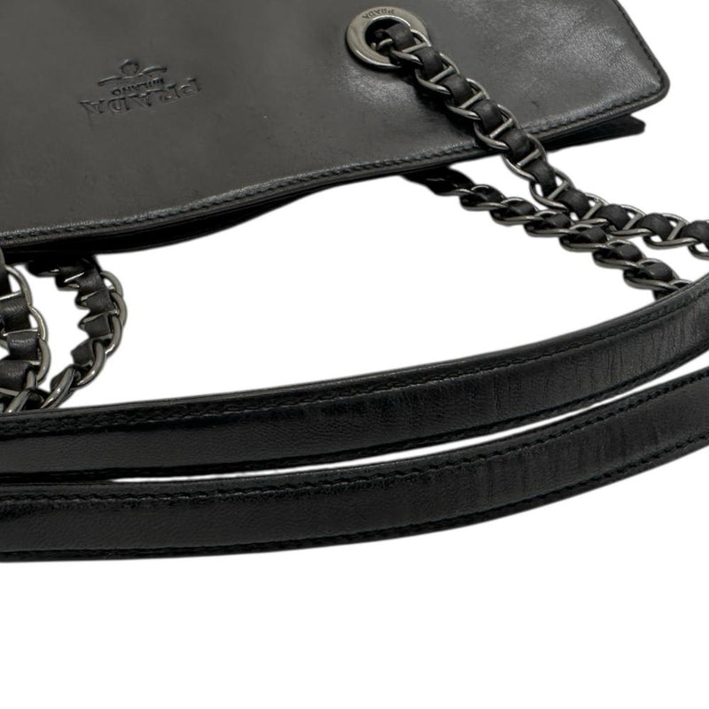【PRADA/プラダ】 チェーンショルダーバッグ 白タグあり ショルダーバッグ レザー ブラックレザー/ブラックメッキ金具 レディース【中古】【真子質店】【BL】




【MaKD】