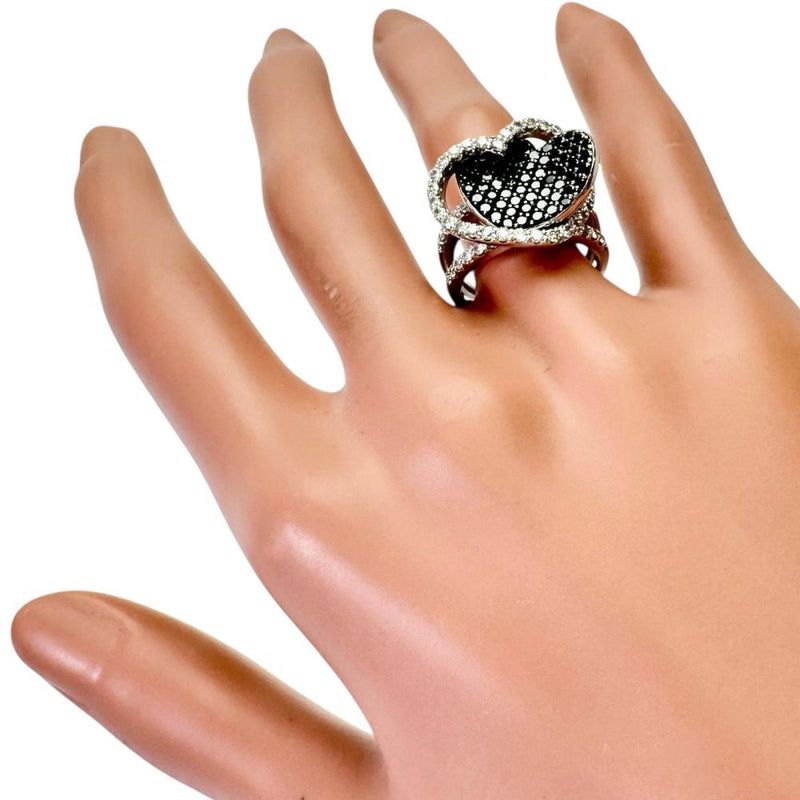 10号【Ponte Vecchio/ポンテヴェキオ】 ハートデザイン ブラックダイヤモンド 0.99ct ダイヤモンド 0.88ct リング・指輪 K18WGホワイトゴールド 18金 13.2g レディース
【中古】【真子質店】【GD】




【TMoYMa】