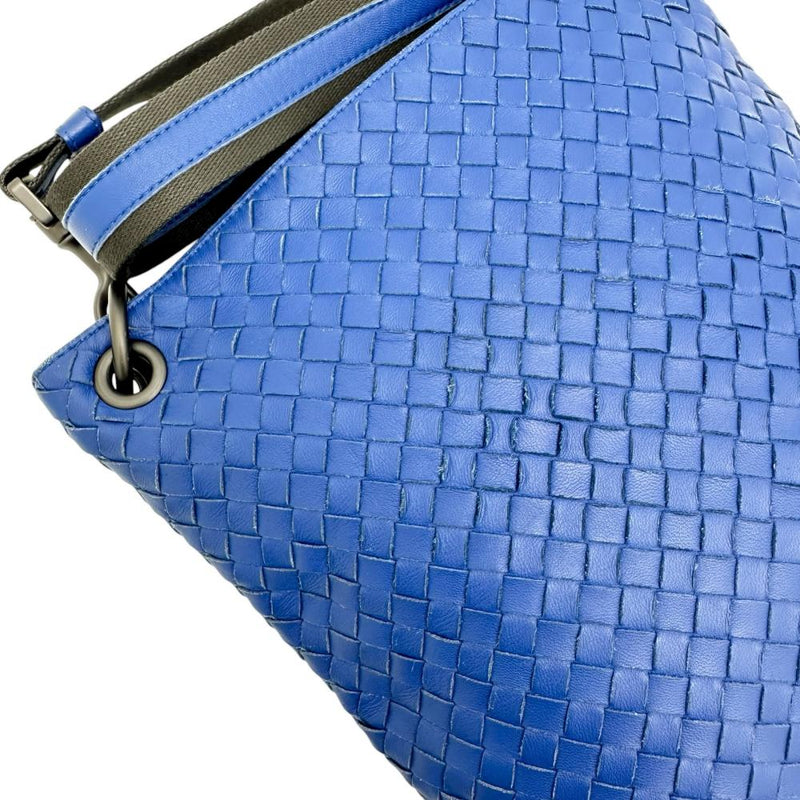 【BOTTEGAVENETA/ボッテガヴェネタ】 イントレチャート スクウェア型 ショルダーバッグ レザー ブルー メンズ【中古】【真子質店】【BL】




【MaMox】