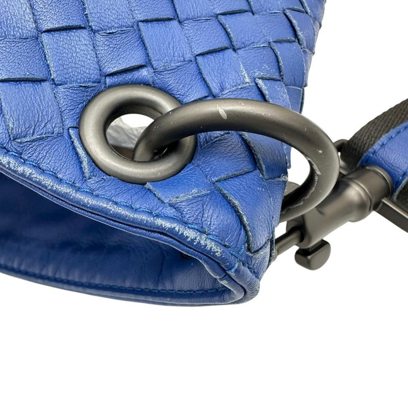 【BOTTEGAVENETA/ボッテガヴェネタ】 イントレチャート スクウェア型 ショルダーバッグ レザー ブルー メンズ【中古】【真子質店】【BL】




【MaMox】