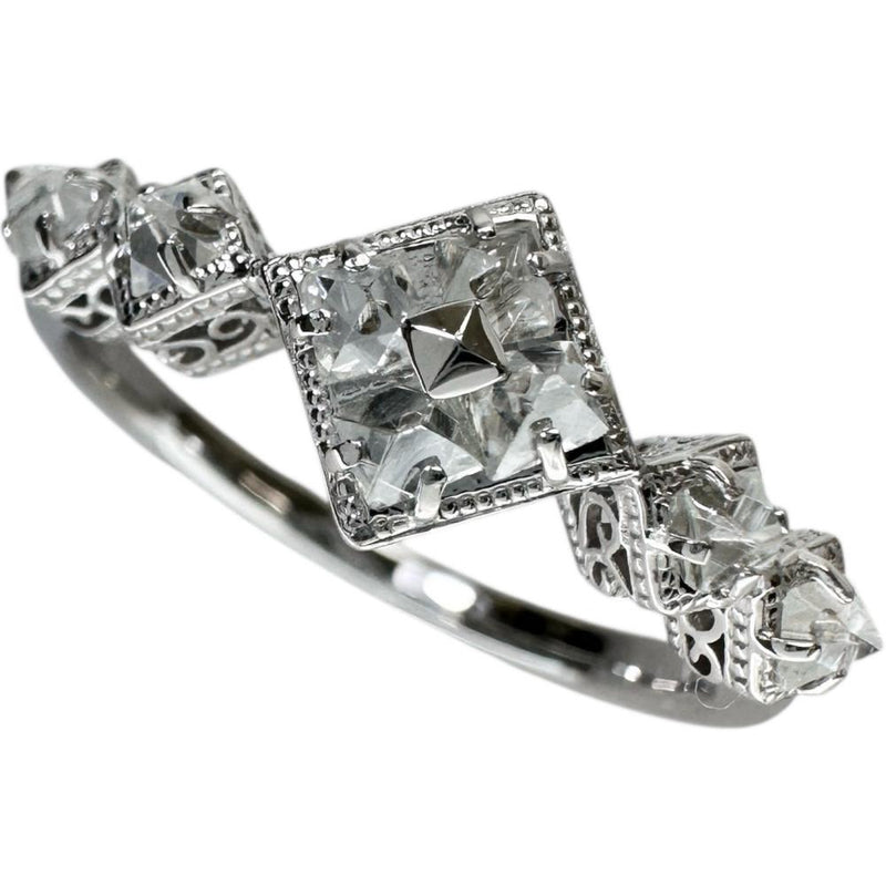 17.5号 ラフダイヤモンド 計0.40ct リング・指輪 K18WGホワイトゴールド 18金 3.8g レディース
【中古】【真子質店】【NN】




【MoMox】