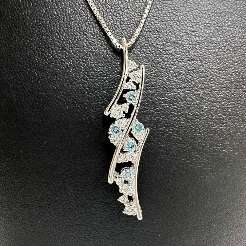 ダイヤモンド(トリートメントダイヤモンド込) 計0.70ct ネックレス K18WGホワイトゴールド 18金 6.7g 45.5cm レディース
【中古】【真子質店】【NN】




【ITMaT】