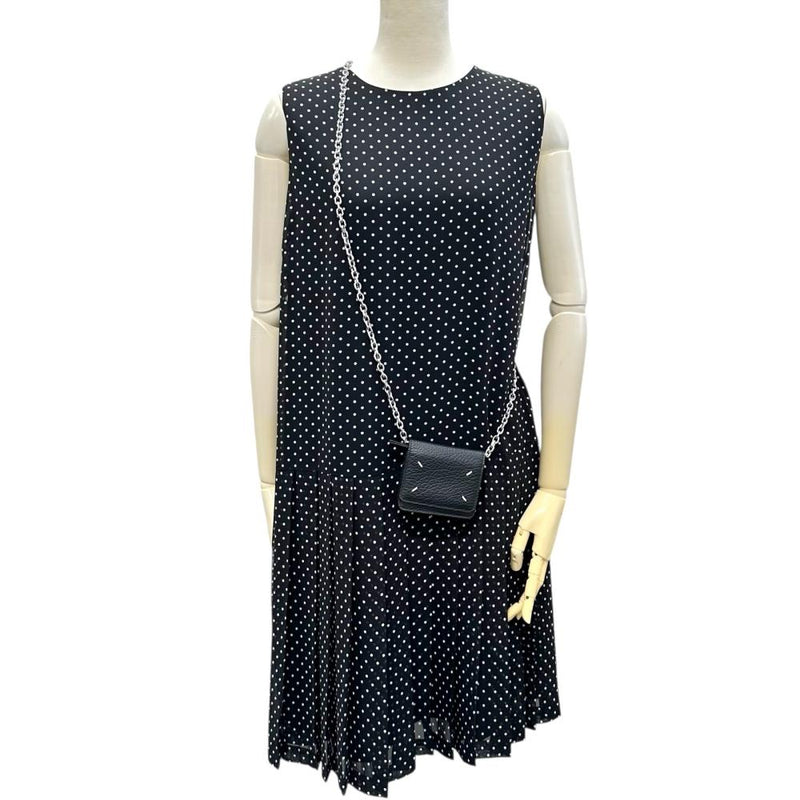 【MARTIN MARGIELA/マルタンマルジェラ】 SA3UI0009 メゾンマルジェラ 4ステッチ ウォレットチェーン レザー ブラック レディース【中古】【真子質店】【BL】




【MaSx】