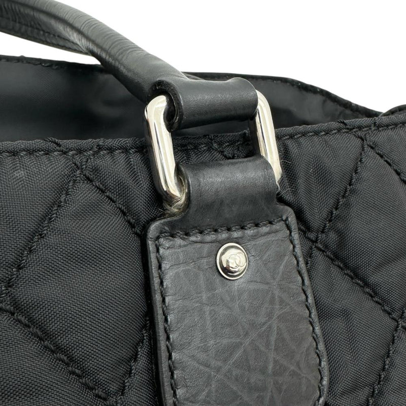 【CHANEL/シャネル】 A33100 パリニューヨーク トートバッグ 12番（2008年頃） ナイロン/レザー ブラックナイロン/ブラックレザー レディース【中古】【真子質店】【BL】




【IDMax】