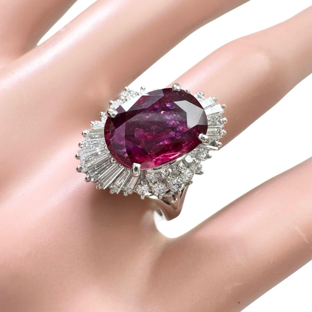14号 タイ産ルビー 2.28ct ダイヤモンド 0.91ct リング・指輪 Pt900