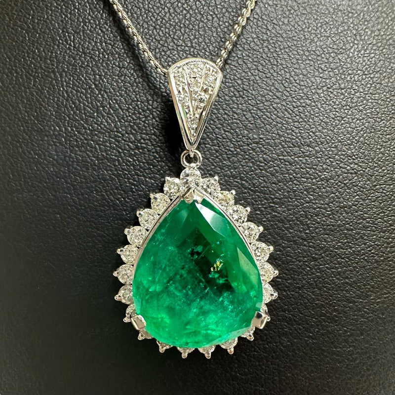 エメラルド 12.24ct ダイヤモンド 計1.48ct ペンダントトップ Pt900プラチナ/（Pm900刻印) 11.6g レディース
【中古】【真子質店】【NN】




【KTYx】