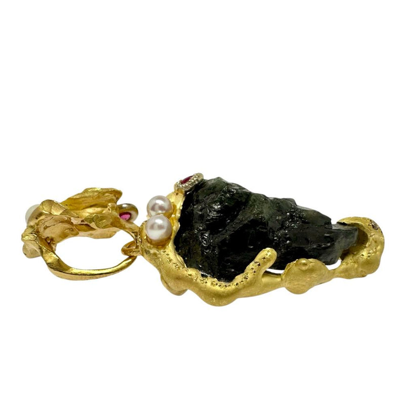 サファイア(原石) 29.4ct ガーネット 計0.41ct ルビー 計0.12ct ペンダントトップ K18ゴールド 18金/K18WGホワイトゴールド 18金 18.1g レディース
【中古】【真子質店】【NN】




【TMaIx】