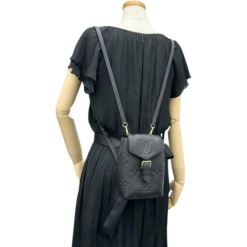 【LOUIS VUITTON/ルイ・ヴィトン】 M80596 タイニー バックパック リュック・デイパック モノグラムアンプラント/レザー ブラックレザー/ゴールド金具 レディース【中古】【真子質店】【BL】




【IYMox】