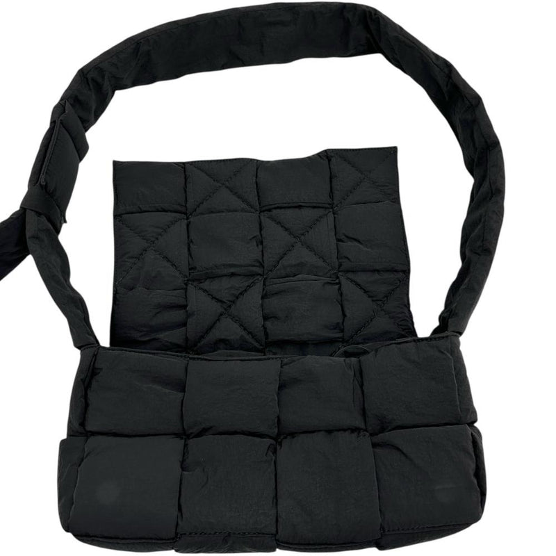 【BOTTEGAVENETA/ボッテガヴェネタ】 パデット テック カセット マキシイントレチャート ショルダーバッグ ナイロン ブラックナイロン レディース【中古】【真子質店】【BL】




【MixMi】