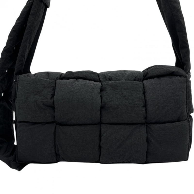 【BOTTEGAVENETA/ボッテガヴェネタ】 パデット テック カセット マキシイントレチャート ショルダーバッグ ナイロン ブラックナイロン レディース【中古】【真子質店】【BL】




【MixMi】