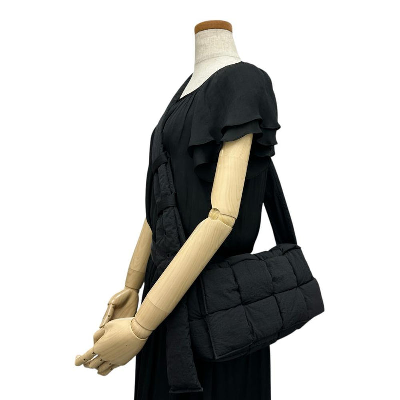 【BOTTEGAVENETA/ボッテガヴェネタ】 パデット テック カセット マキシイントレチャート ショルダーバッグ ナイロン ブラックナイロン レディース【中古】【真子質店】【BL】




【MixMi】